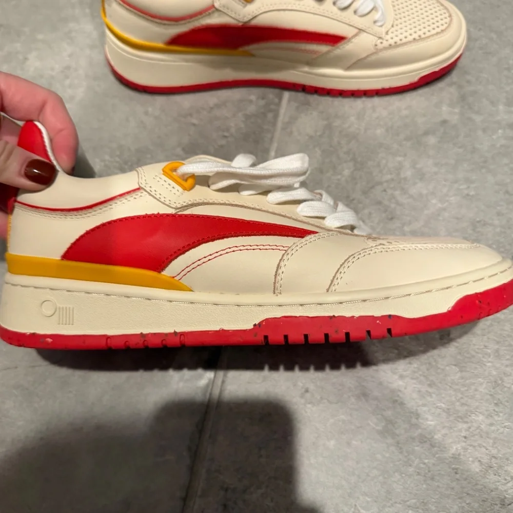 Oncept Preston Sneaker in Retro Red Size 8 - Picture 3 of 8